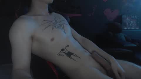 Max online show from September 19, 1:32 am