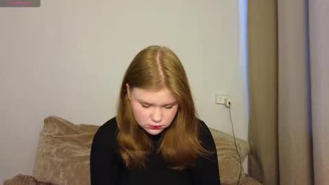 hi Im Mina  online show from February 22, 4:49 am