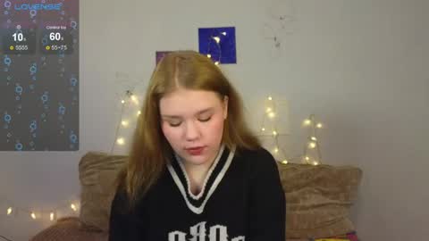 hi Im Mina  online show from April 3, 5:47 am