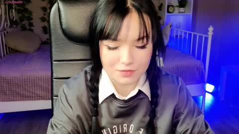 Mina online show from October 20, 10:42 am