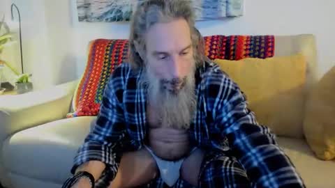 mindphuk online show from April 2, 2:08 am