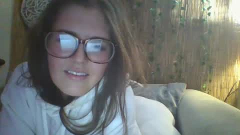 Mindy online show from October 16, 1:11 pm