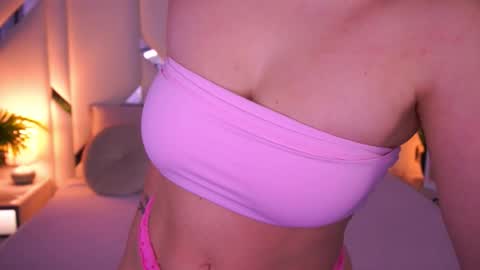 minifox_ online show from February 26, 4:54 pm