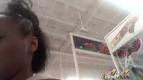 minniehunney online show from March 3, 9:37 pm