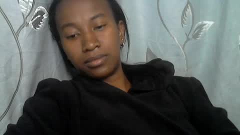 minouch211907 online show from July 9, 4:38 am
