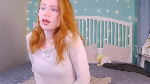 Snapshot of mira_glace chatting on March 3, 10:49 am Mira3 online show from March 3, 10:49 am