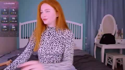 Snapshot of mira_glace chatting on October 16, 11:54 am Mira3 online show from October 16, 11:54 am
