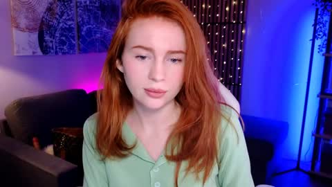 Snapshot of mira_glace chatting on January 25, 11:44 am Mira3 online show from January 25, 11:44 am