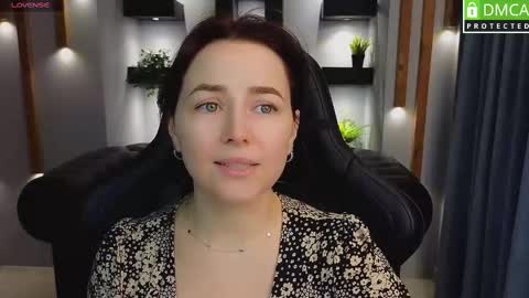 Snapshot of mira_mermayd chatting on March 6, 1:27 am Mira online show from March 6, 1:27 am