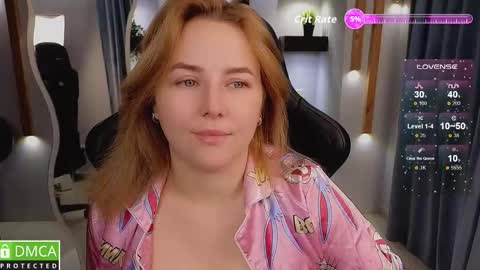 Snapshot of mira_mermayd chatting on October 19, 1:10 am Mira online show from October 19, 1:10 am