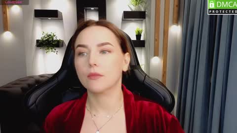 Snapshot of mira_mermayd chatting on February 5, 11:23 am Mira online show from February 5, 11:23 am