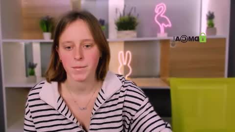 Mira online show from February 26, 8:01 pm