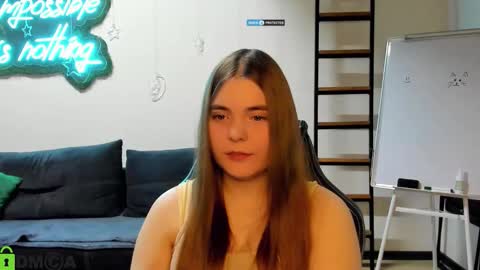 miraa_bloom online show from January 6, 5:39 pm