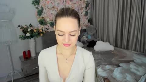 Snapshot of miraclecurly chatting on October 16, 7:46 pm Emma online show from October 16, 7:46 pm