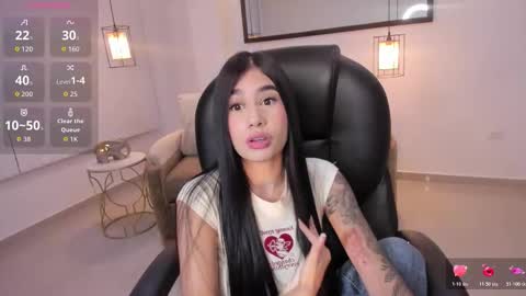 miranda_crawfor online show from March 29, 4:14 am