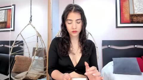    online show from March 19, 12:32 pm