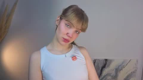 Snapshot of mirantmy chatting on October 14, 4:04 am ntmy im Mira 3 online show from October 14, 4:04 am
