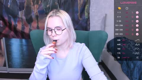 Kira online show from February 7, 10:52 pm