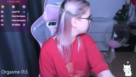 Kira online show from February 15, 11:25 pm