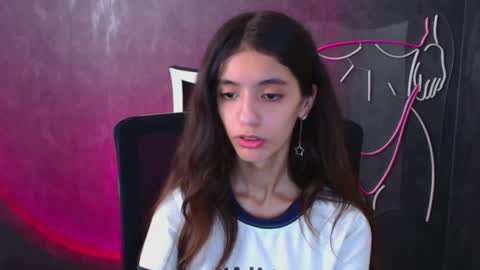 Snapshot of miri_miss chatting on December 22, 1:22 pm Miri online show from December 22, 1:22 pm