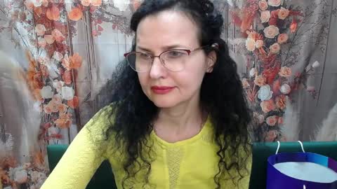 Miroslava Happi online show from April 5, 6:32 am