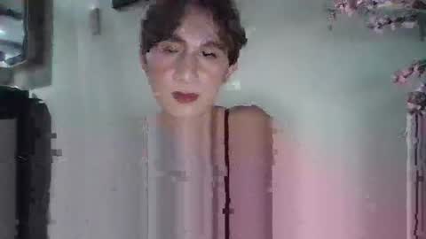 its me kizzy online show from September 22, 1:04 pm