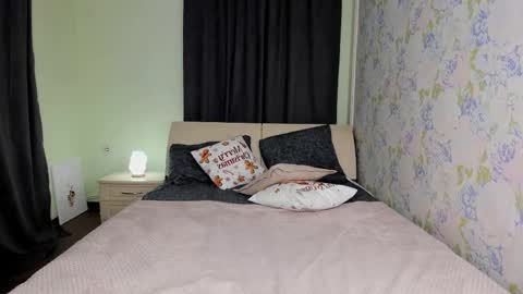 mishapallmer online show from February 4, 11:36 am