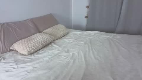 Elora online show from March 23, 8:52 am