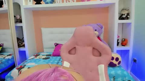 Snapshot of miss___megan chatting on September 12, 2:57 am Megan online show from September 12, 2:57 am