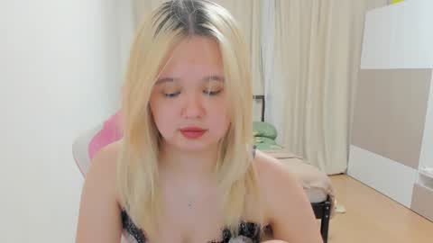 miss__selena online show from December 6, 8:12 pm