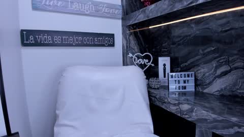 Danika online show from February 6, 10:58 am