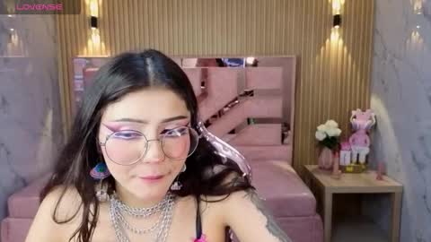 miss_devil_s online show from February 20, 3:17 am