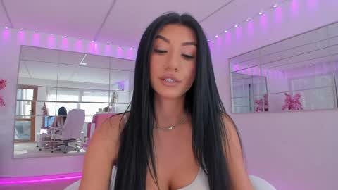 miss_diamond__ online show from May 7, 6:20 am