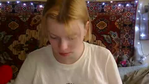 Elis online show from June 1, 10:49 am