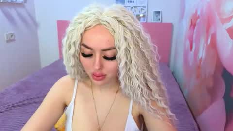 miss_kiten online show from September 8, 6:51 pm