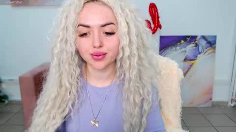 miss_kiten online show from February 20, 8:25 pm