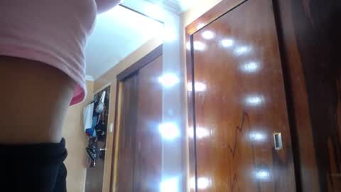 lilieth  online show from October 9, 7:08 pm