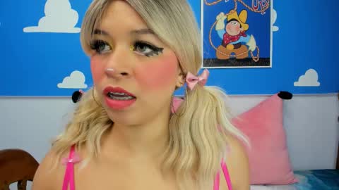 Snapshot of miss_lucyla chatting on September 24, 11:06 am miss_lucyla online show from September 24, 11:06 am