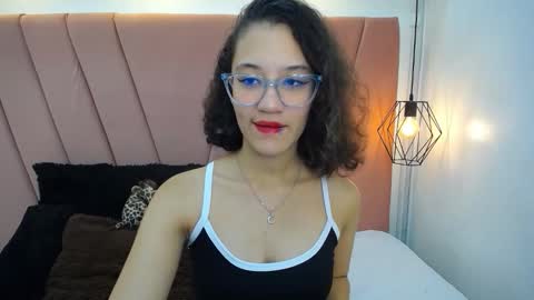 Snapshot of miss_m1a chatting on October 17, 12:09 pm mia online show from October 17, 12:09 pm