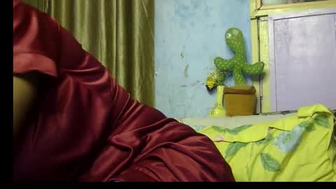 Mahi online show from February 4, 6:23 pm