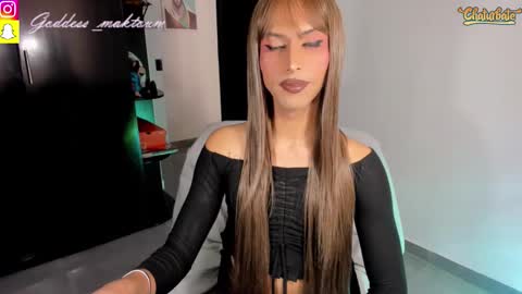 Goddess Myers  thumb up is important for me kisses  online show from March 28, 3:02 pm