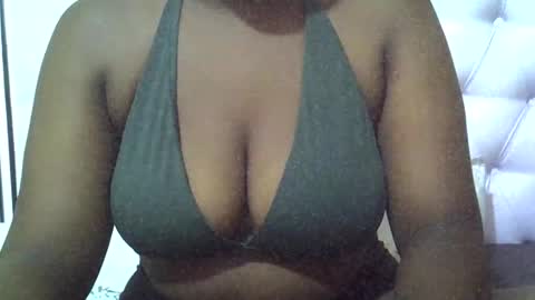 Nia online show from March 13, 8:17 am