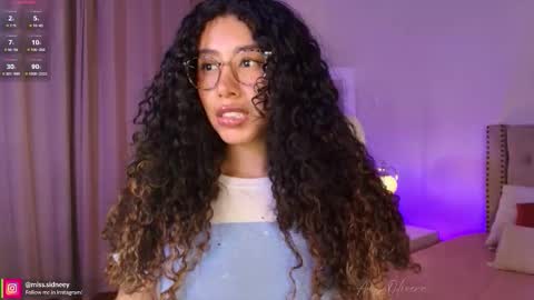 Amy Olivera online show from November 19, 1:21 pm