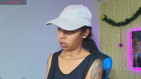 miss_sparkle666 online show from January 6, 8:13 pm