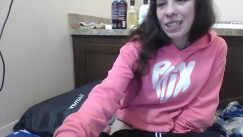 Snapshot of miss_sunshine01 chatting on March 5, 5:29 pm Bella online show from March 5, 5:29 pm