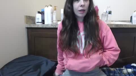 Snapshot of miss_sunshine01 chatting on February 11, 3:18 am Bella online show from February 11, 3:18 am