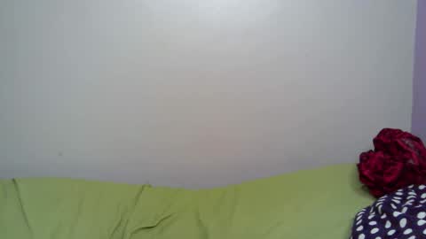 Snapshot of miss_ug chatting on September 14, 7:04 pm miss_ug online show from September 14, 7:04 pm