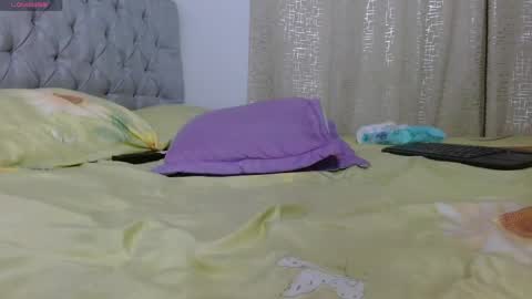 Snapshot of miss_valery2 chatting on March 6, 6:30 am hanna online show from March 6, 6:30 am