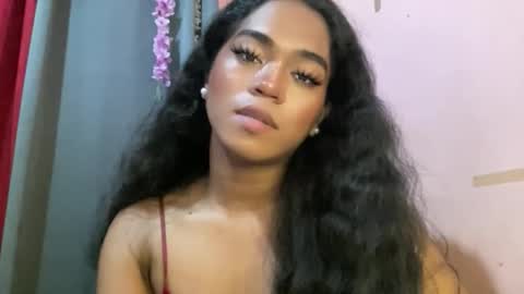 miss_veron_xoxo online show from April 5, 5:48 am