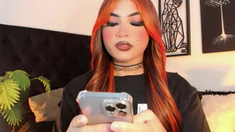 Snapshot of miss_zz chatting on September 19, 7:06 pm miss_zz online show from September 19, 7:06 pm